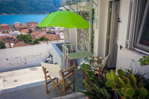 Samos Town House | Dolichi Studio