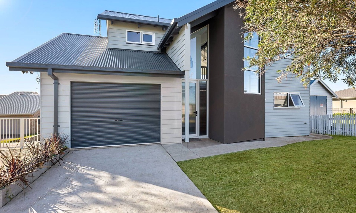 Dollini Street | Dalmeny