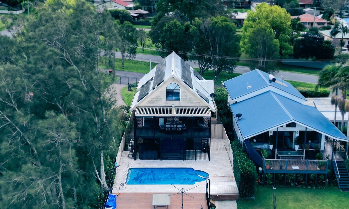 Dora Creek House | Dora On The Water - Dora Creek Lake House