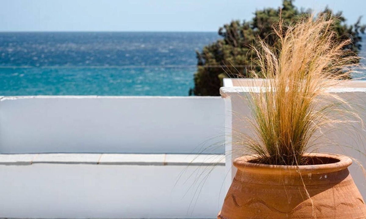 Exomvourgo House | Double or Twin Bed Studios by Living Blue Tinos