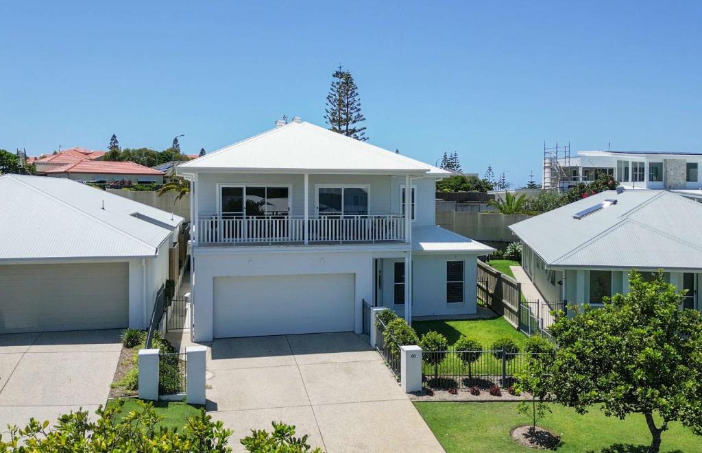 Yamba House | Driftwood - Oceanstays