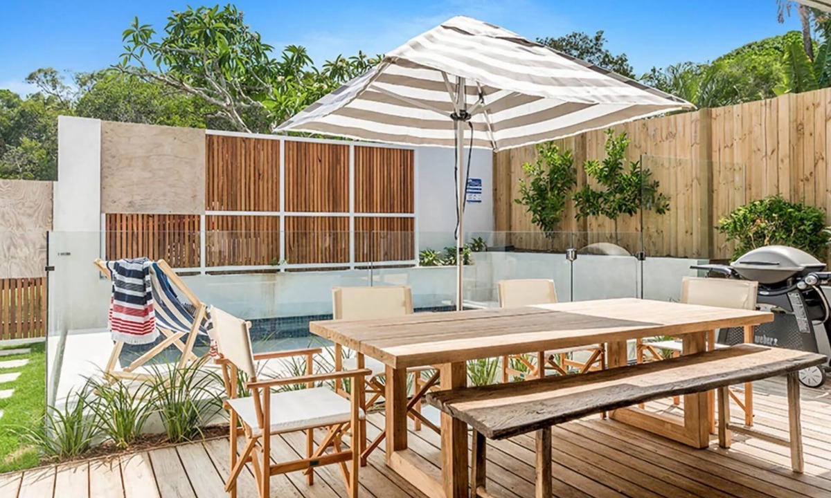 Byron Bay House | Driftwood Three at Clarkes Beach - includes pool