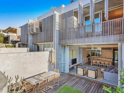 Byron Bay House | Driftwood Two at Clarkes Beach
