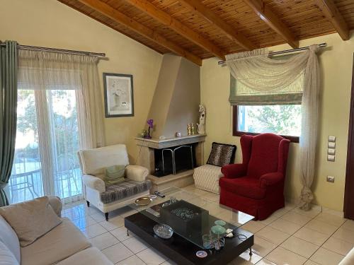 Kineta House | Elenas House