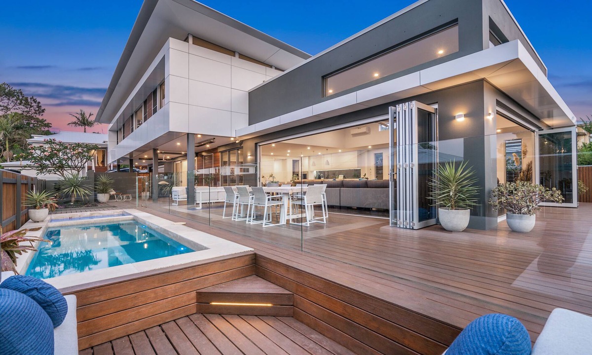 Byron Bay House | Elevation Byron Bay - Heated Pool and Hot Spa