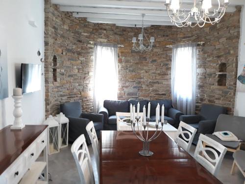Agios Romanos House | Elia Sea Home