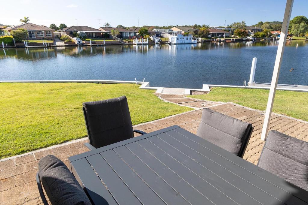 Elouera | Forster