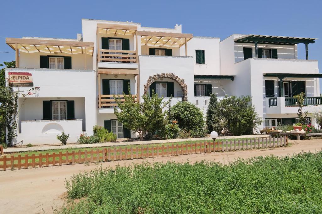 Agia Anna Apartment | Elpidas studios