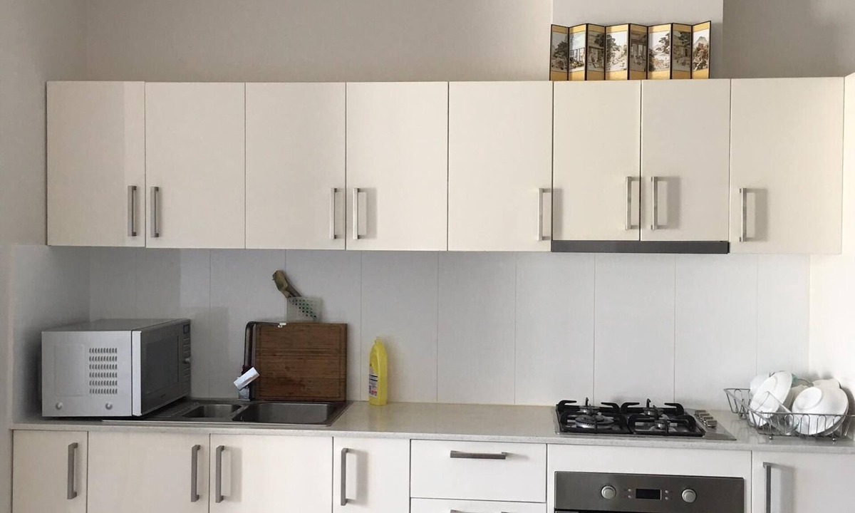Mawson Lakes Apartment | Entire apartment is yours, pay less for more