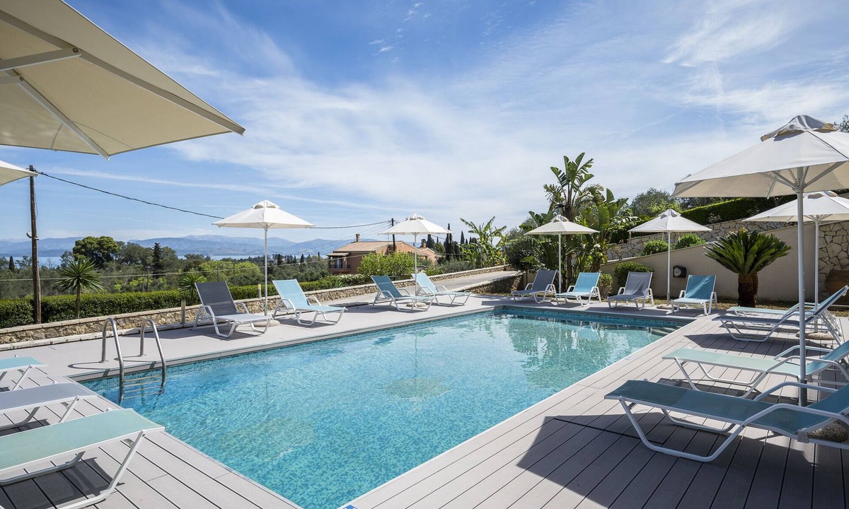 Gouvia Villa | Euphoria Seaview Residences with Shared Pool by Konnect -Maisonette with Balcony