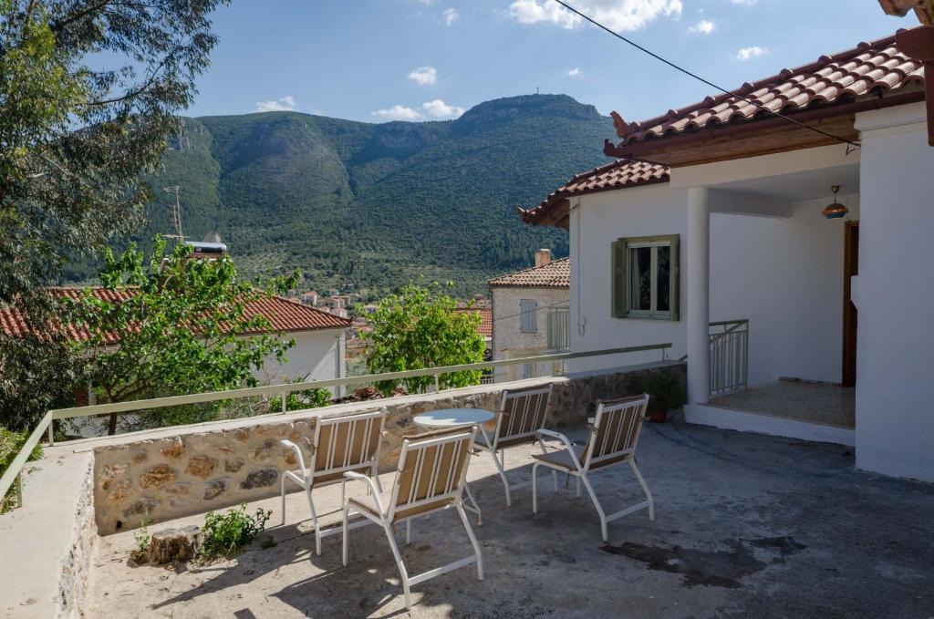 Leonidio House | Ev Zin Mouria
