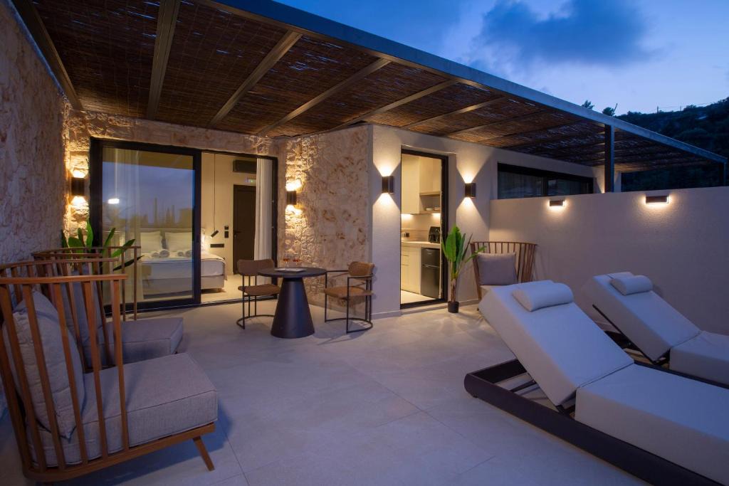 Agios Nikitas House | Evridiki's Villas & Suites