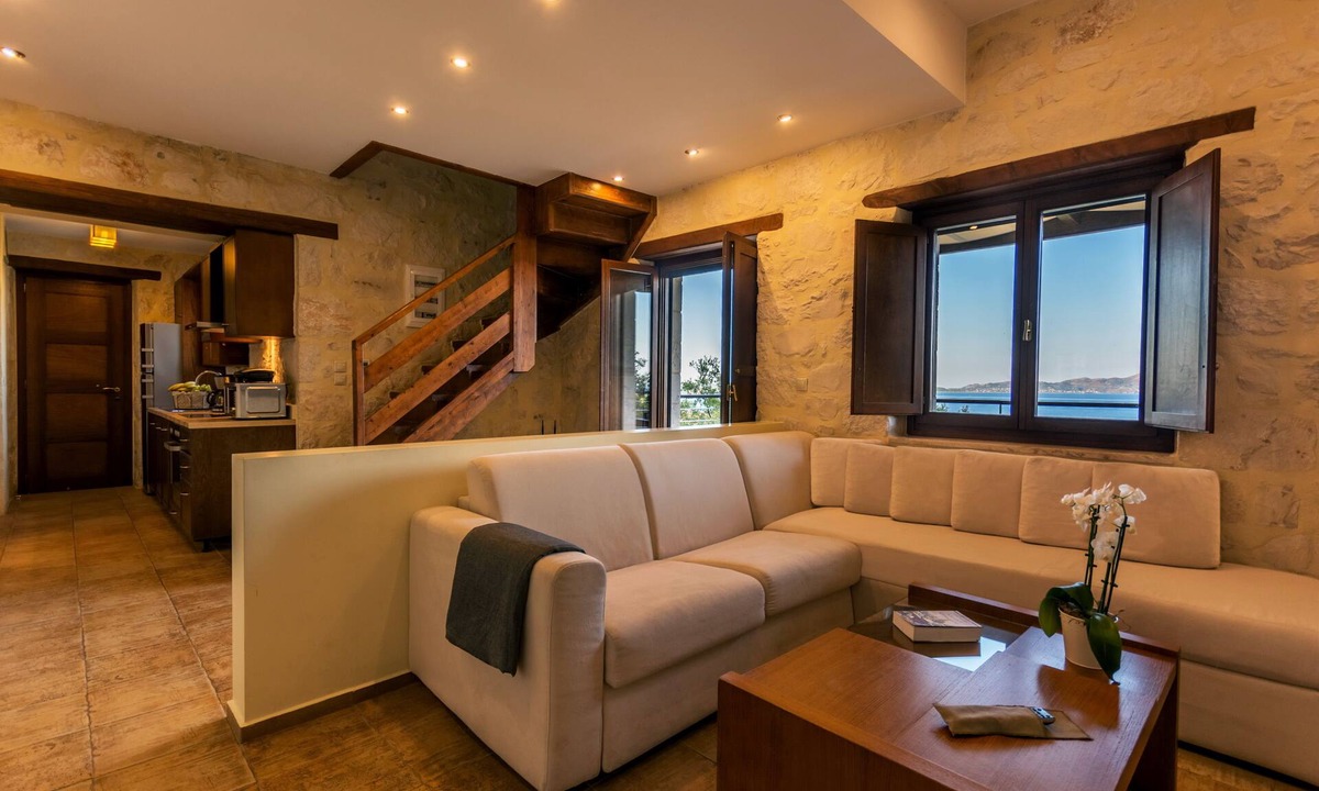 Marathias Villa | Exensian Villas & Suites