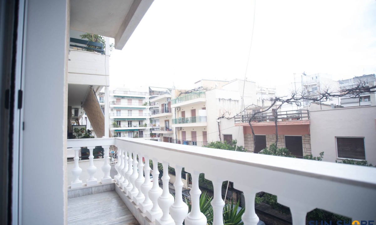 Khalkis Apartment | Explore Greece from Near the Sea