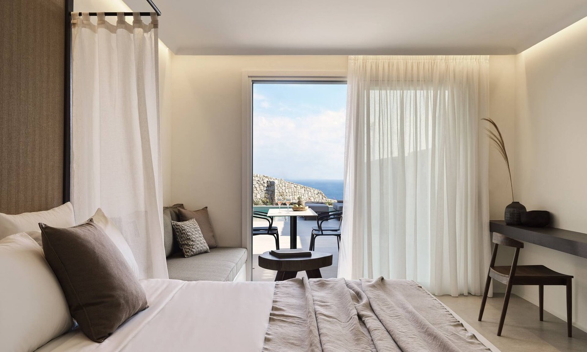 Platis Gialos Hotel | Ezio Bo Luxury Living