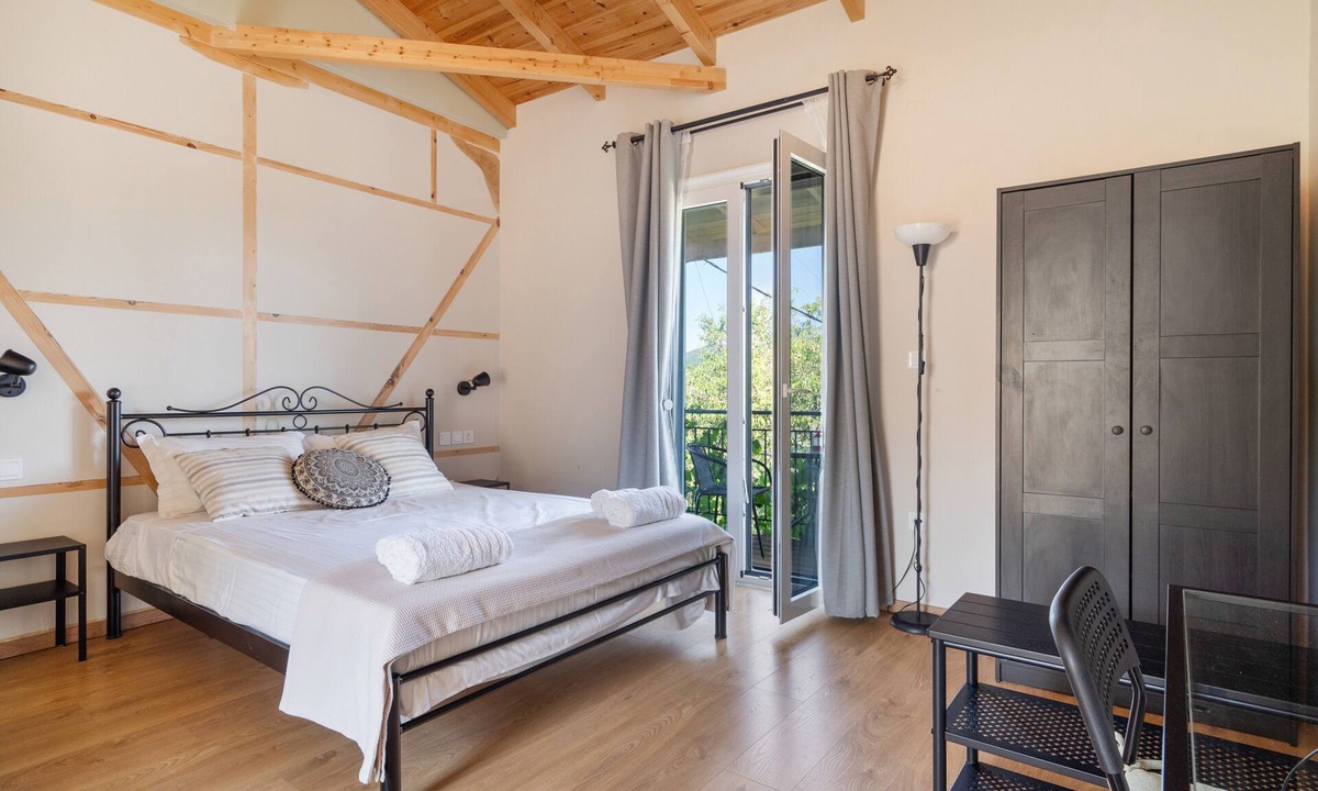 Fternon Apartment | Fairytale Apartment with Sea View, Wi-Fi, and Air Conditioning