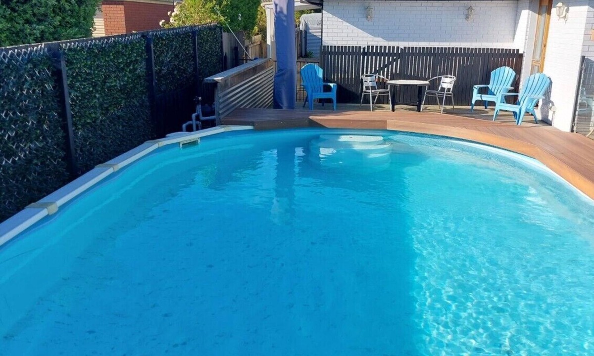 Ocean Grove House | Family & pet friendly home - heated pool, gym, sauna 2km to the beach