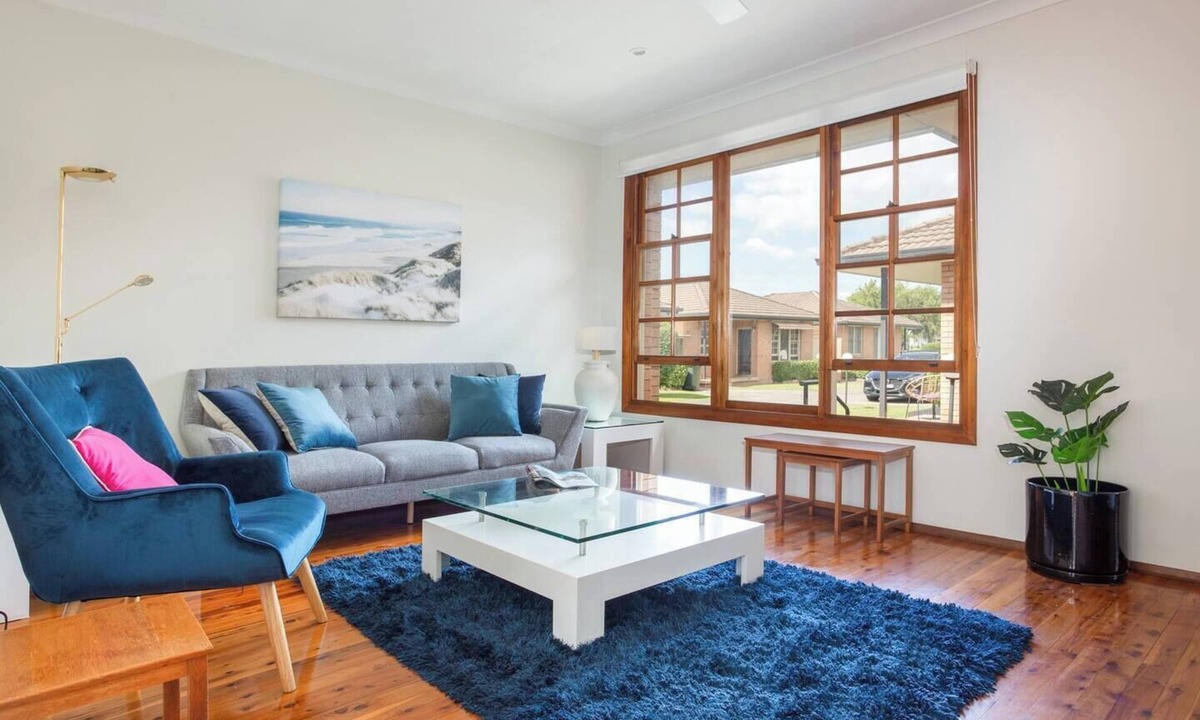 Sans Souci House | Family Stay with Idyllic Sun drenched Courtyard