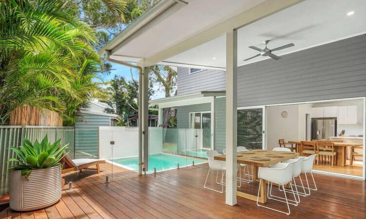 Bateau Bay House | Featuring a stunning open-plan living and dining area, this sunny, light-filled, well-appointed, ful