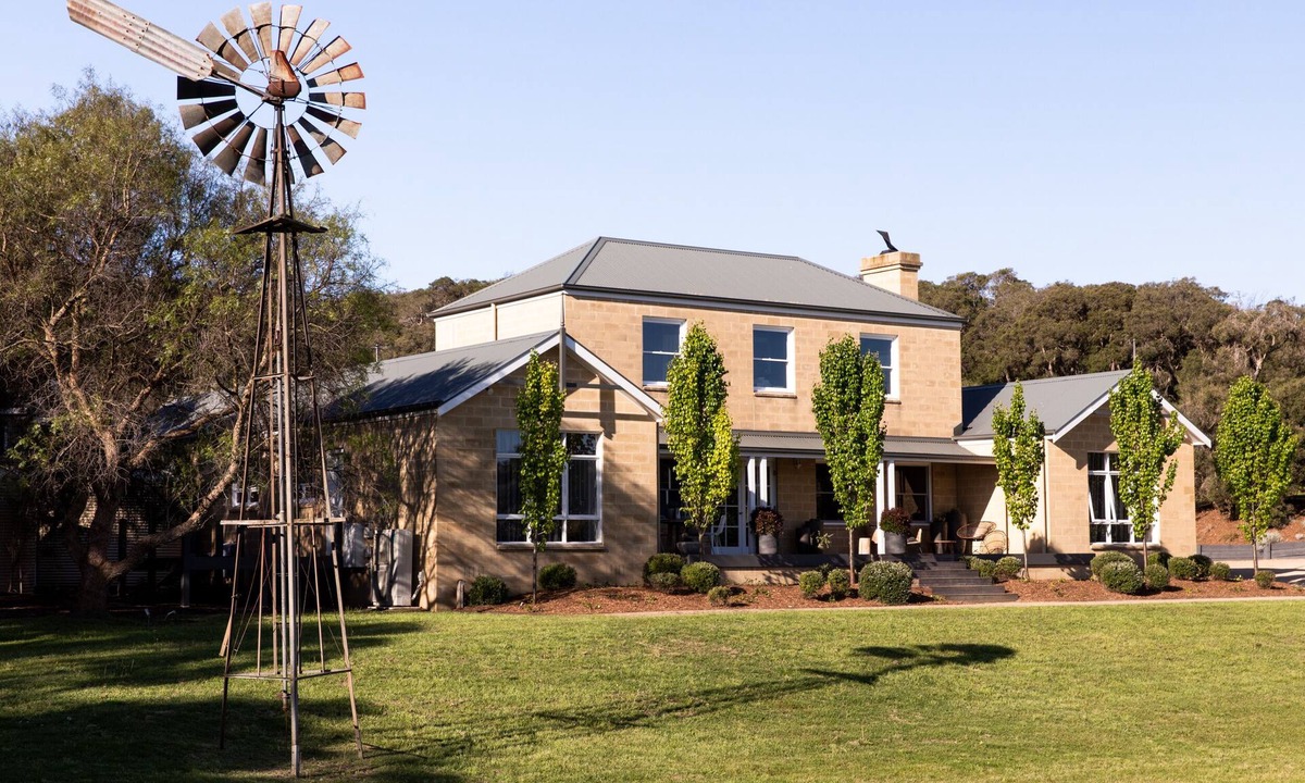 Fingal Villa | Fingal House-Ultimate Escape for Groups, Families & Retreats