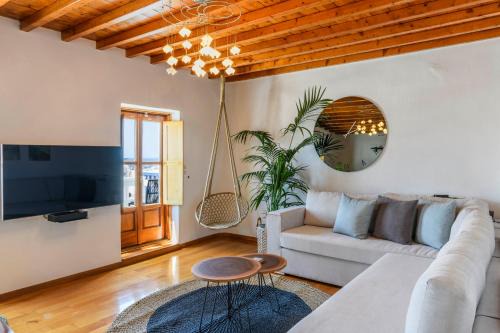 Mykonos Town Villa | Floral Villa with marvelous view to Mykonos town