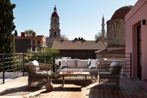 Rhodes Old Town Apartment | Fluvian Terrace