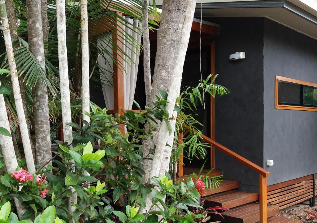 Captain Creek House | Forest Lodge: Little Villa
