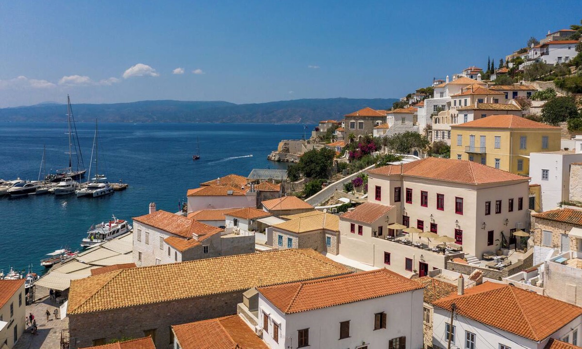 idhra Hotel | FOS Hydra residence