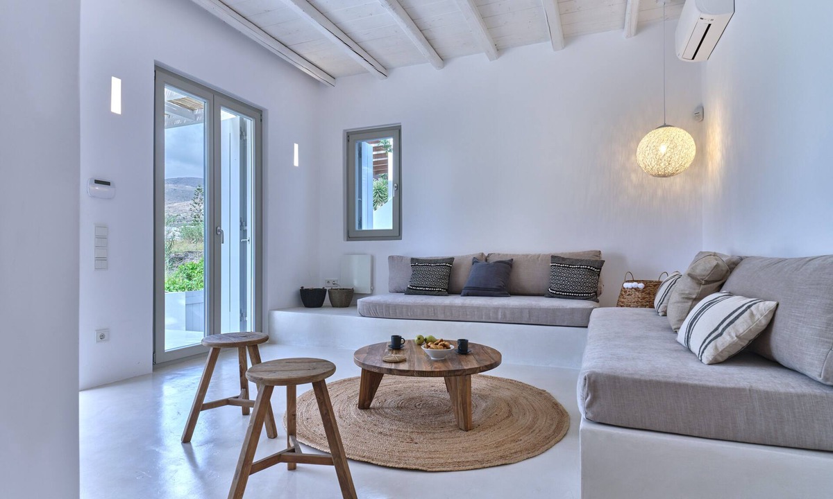 Piso Livadi Apartment | Fully equiped, spacious cozy apartment
