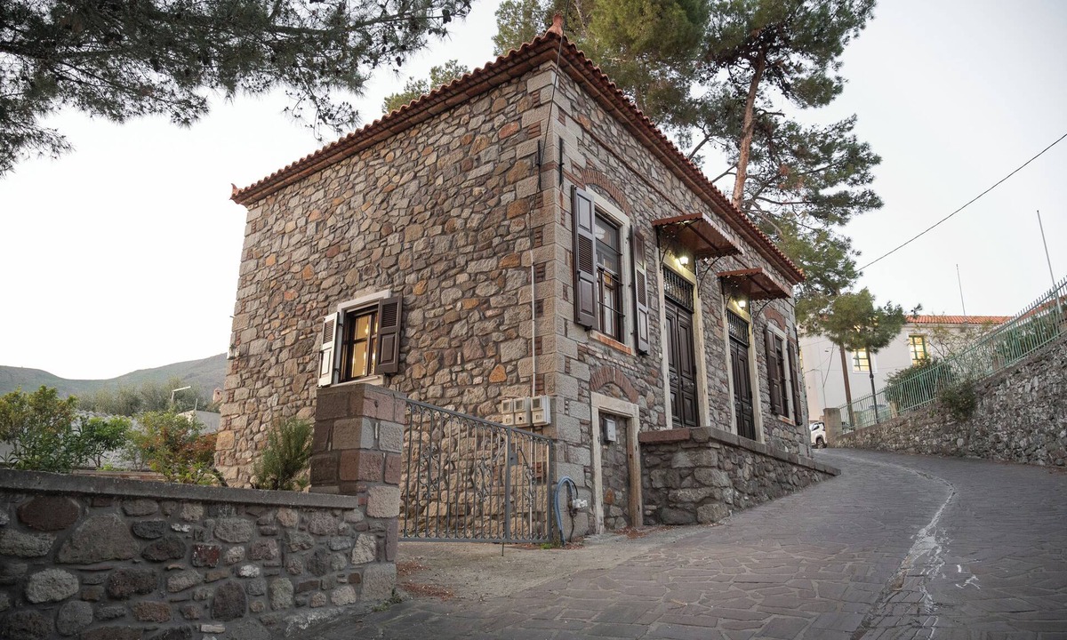 Eresos House | Galinos-traditional house B