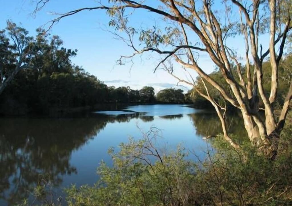 Torrumbarry House | Goolwa Spa & River Retreat House
