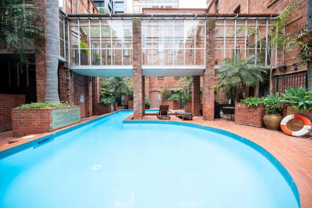 Chinatown Apartment | Gordons Place Entire Apartment CBD Location