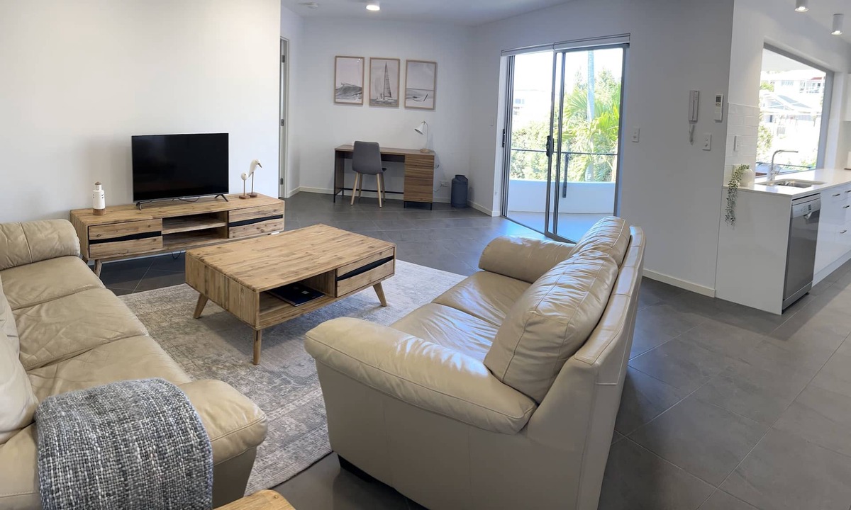 Manly Apartment | Great size close to the action