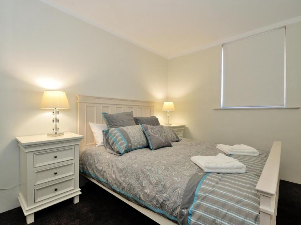 Fremantle Apartment | Harbour Breeze - Central Fremantle Apartment