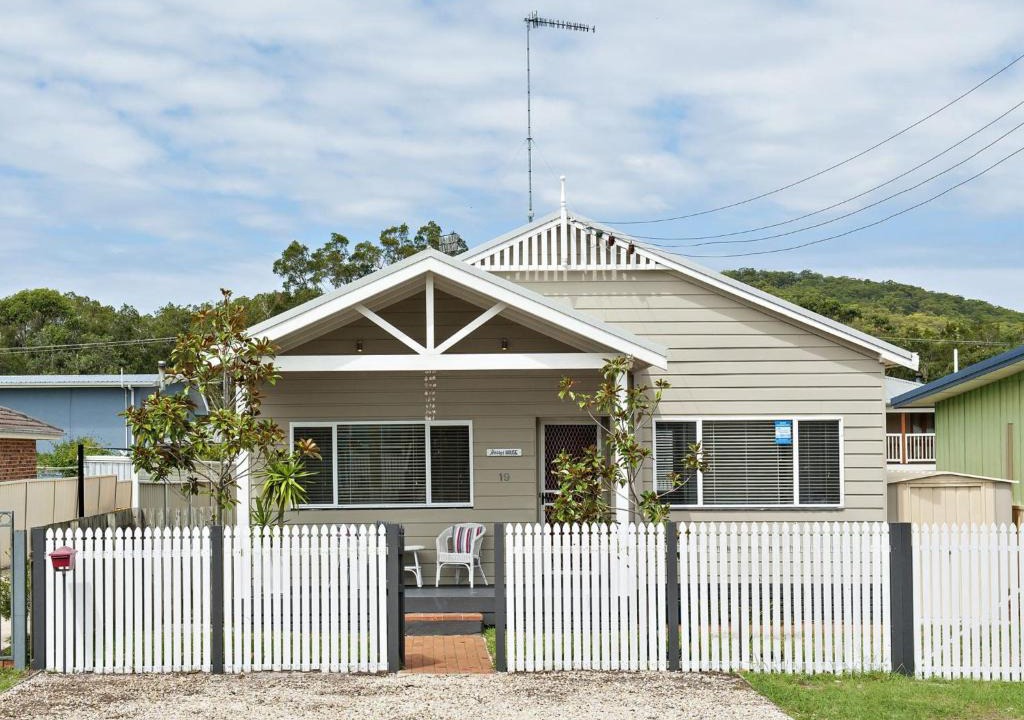 Nelson Bay House | Harry's House
