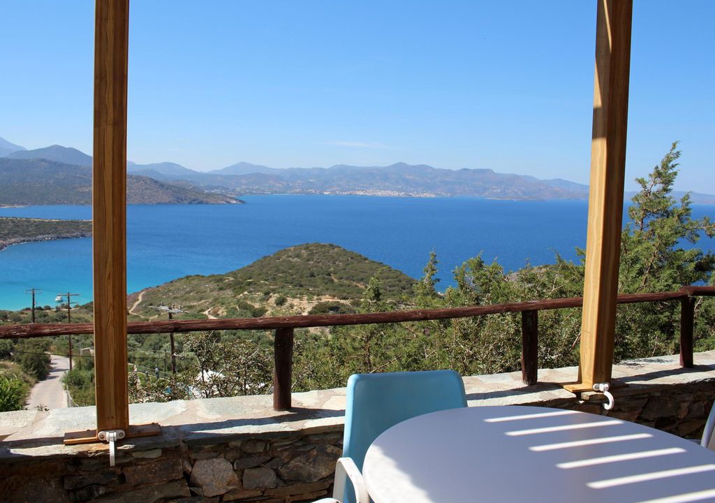 Istron Apartment | Heavenly located above the sea, pool, wifi - holiday apartment Istron, Crete