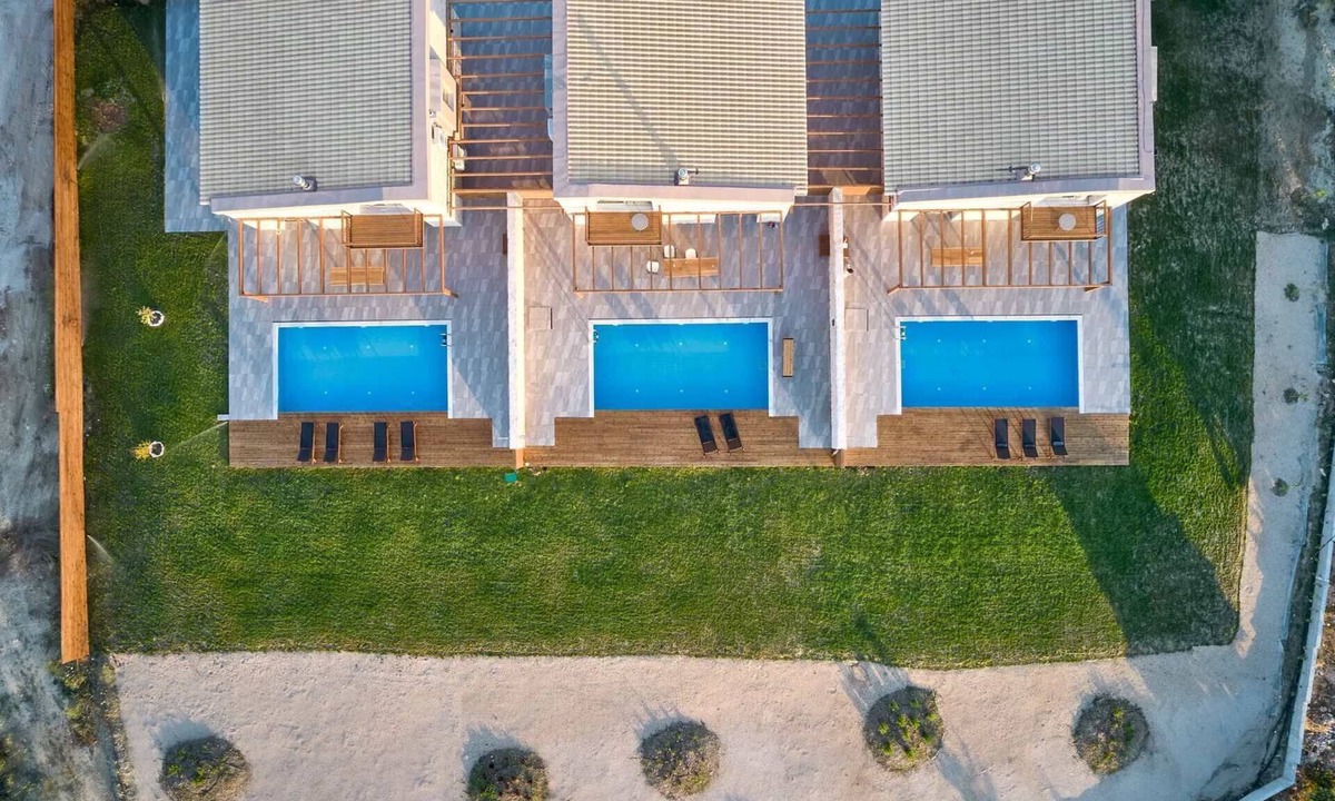 Kallithea House | Helm’s Entire Private Sea