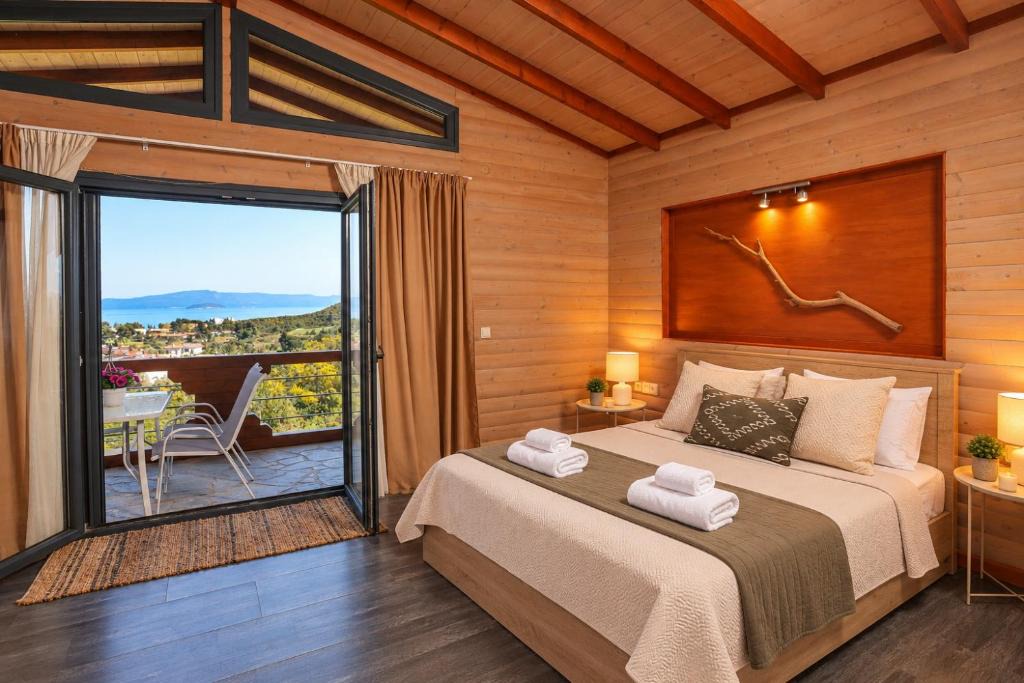 Haniotis Apartment | Hilltop Chalet 4