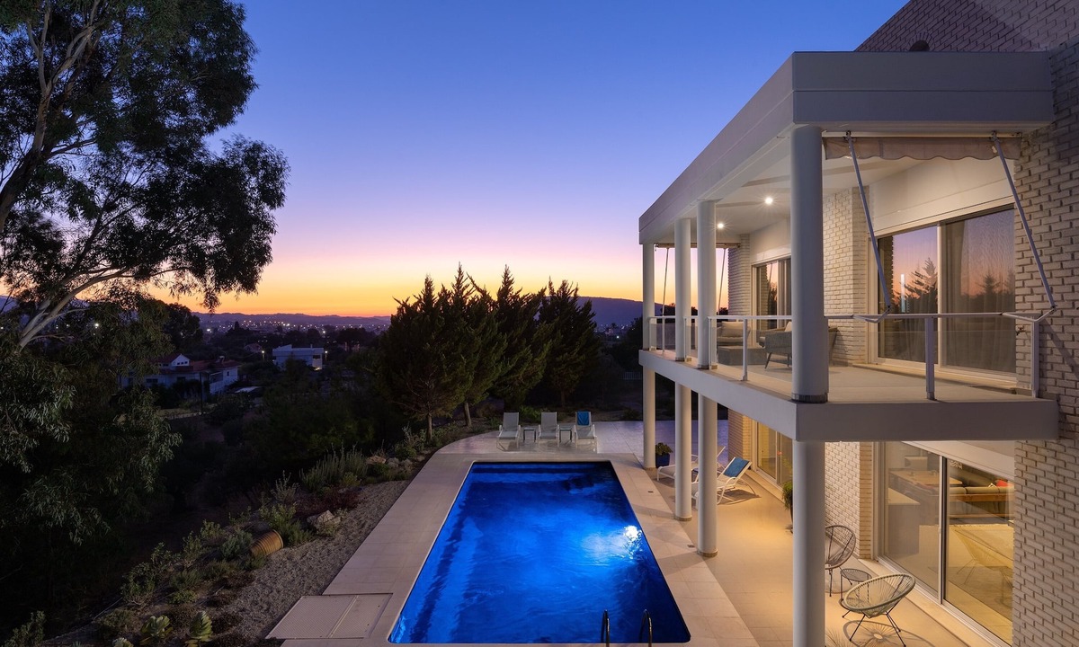 Pastida Villa | Hilltop Luxury Villa