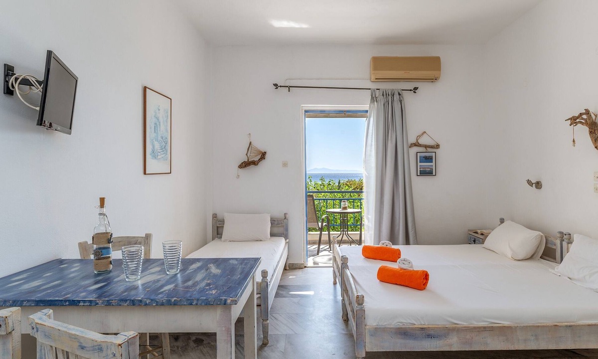 Kipri House | Holiday Home '1 Kypri Seaview Perasma Studio' with Sea View, Wi-Fi and Air Conditioning