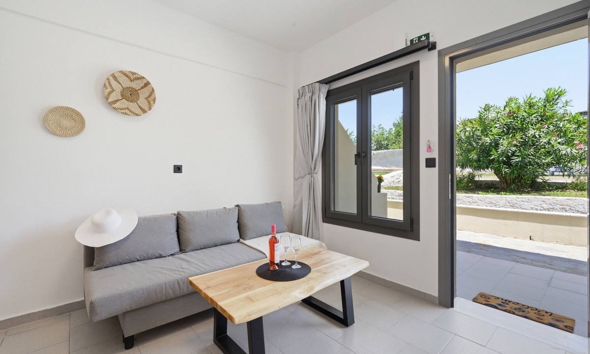 Chalikounas House | Holiday Home 'One Bedroom Apartment with Veranda' with Balcony, Wi-Fi and Air Conditioning