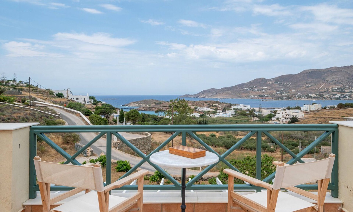 Posidonia House | Holiday Home 'Sunset Retreat Villa Sophia", Wi-Fi and Air Conditioning