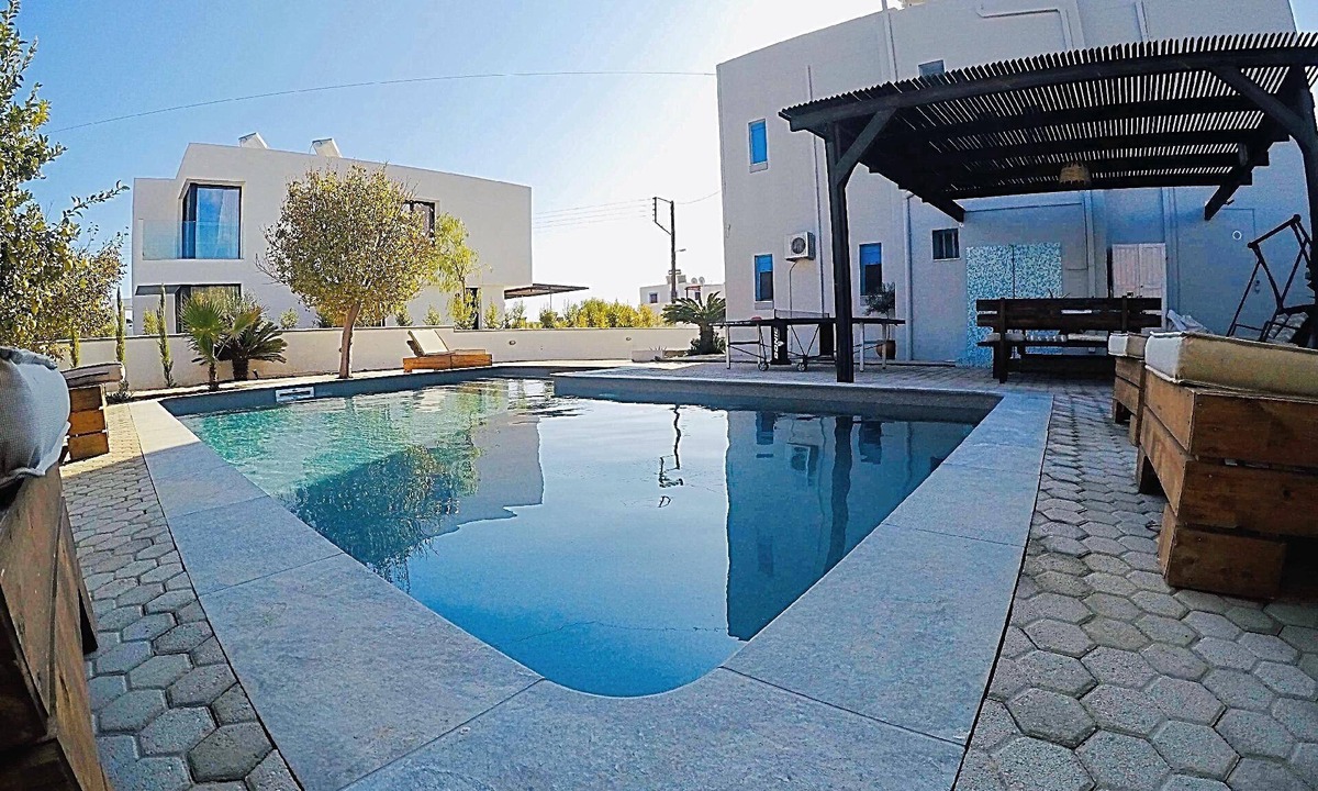 Pefkos House | Holiday home "Villa Amor" beachfront