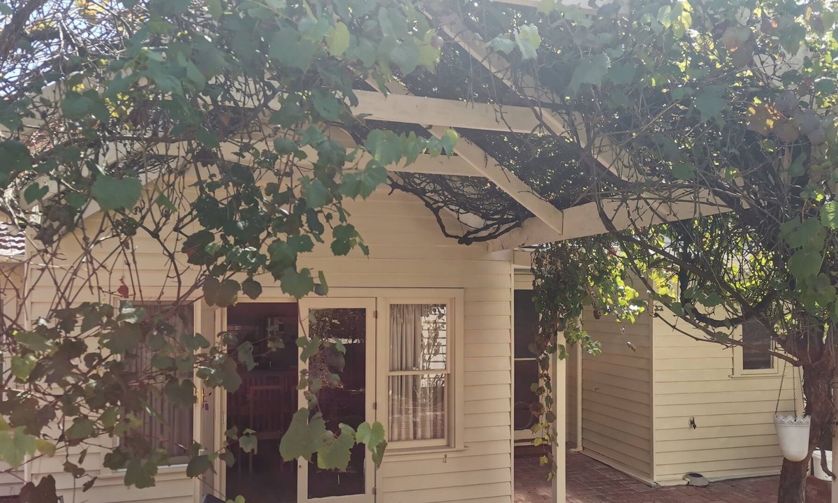 Kew House | Home in Kew