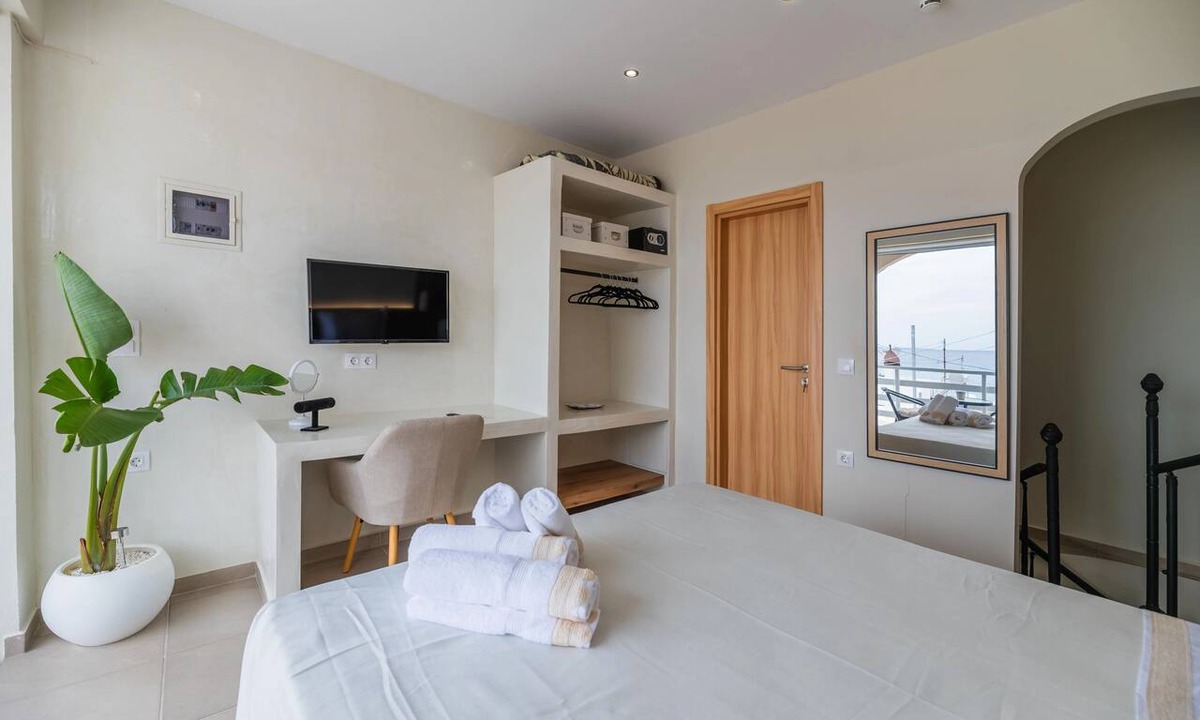 Archangelos Apartment | Homerez - Studio Archangelos
