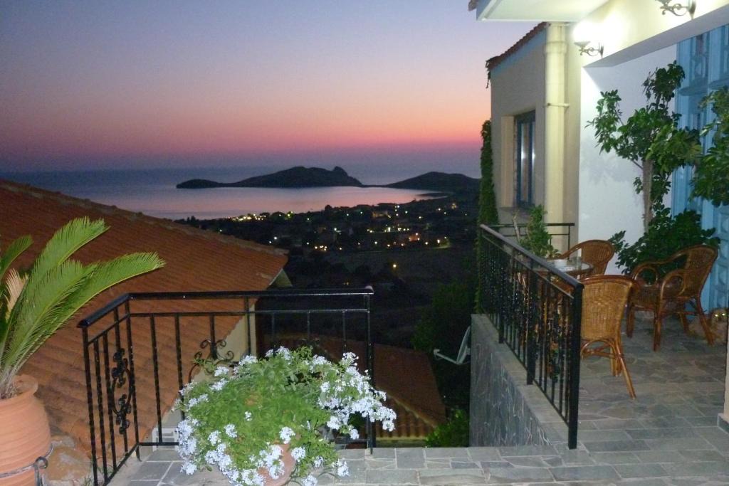 Platy Hotel | Hotel Dina - Ξενοδοχείο Ντινα
