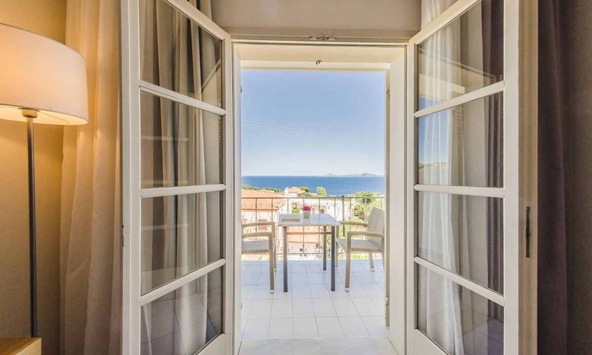 Patitiri House | Hotel Nereides
