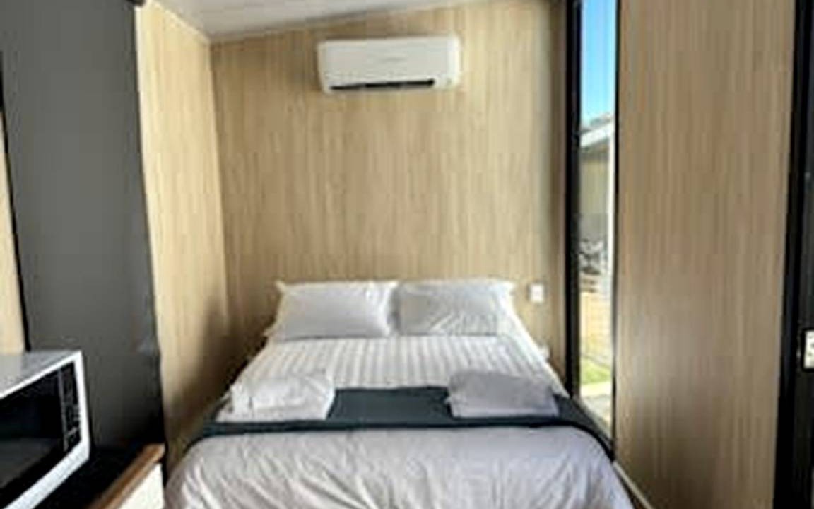 Gravesend House | House ∙ 1 bedroom ∙ 1 guest