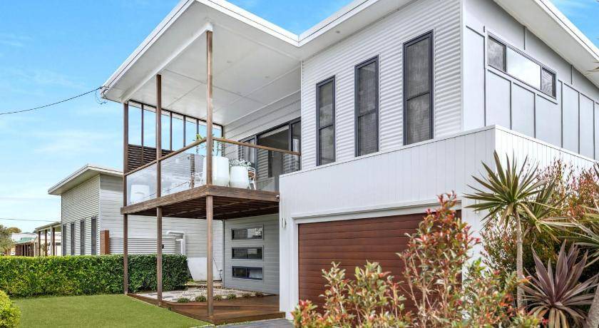 Sanctuary Point House | House ∙ 4 bedrooms ∙ 8 guests