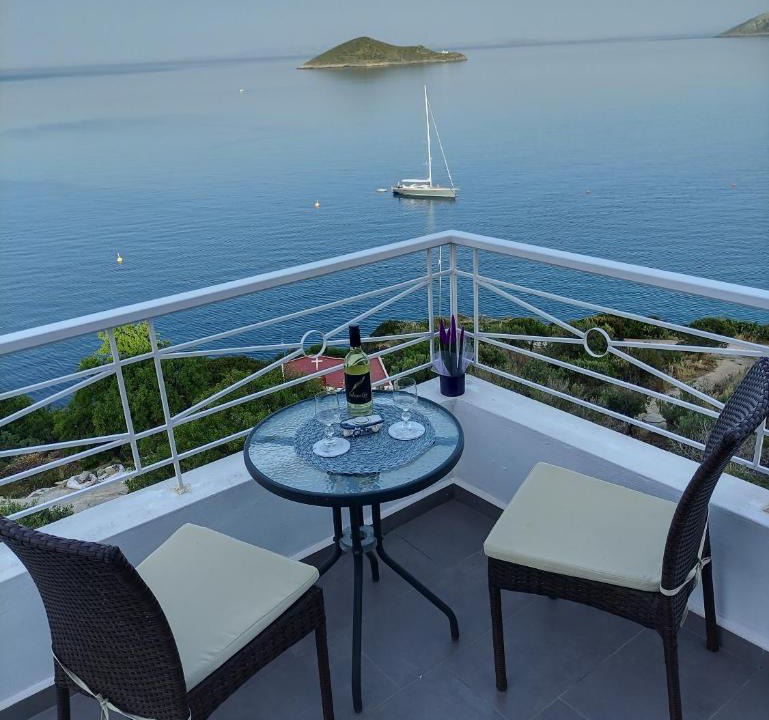 Leros Apartment | Infinity Blue Suite